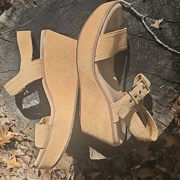 Clarks Suede Platform Sandals Size 9 - Picture 6 of 6